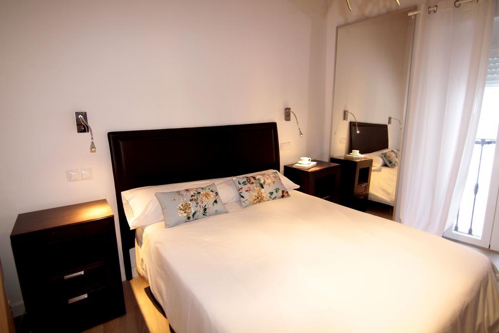 Pintores Rooms Apartamentos Turisticos Caces Esterno foto