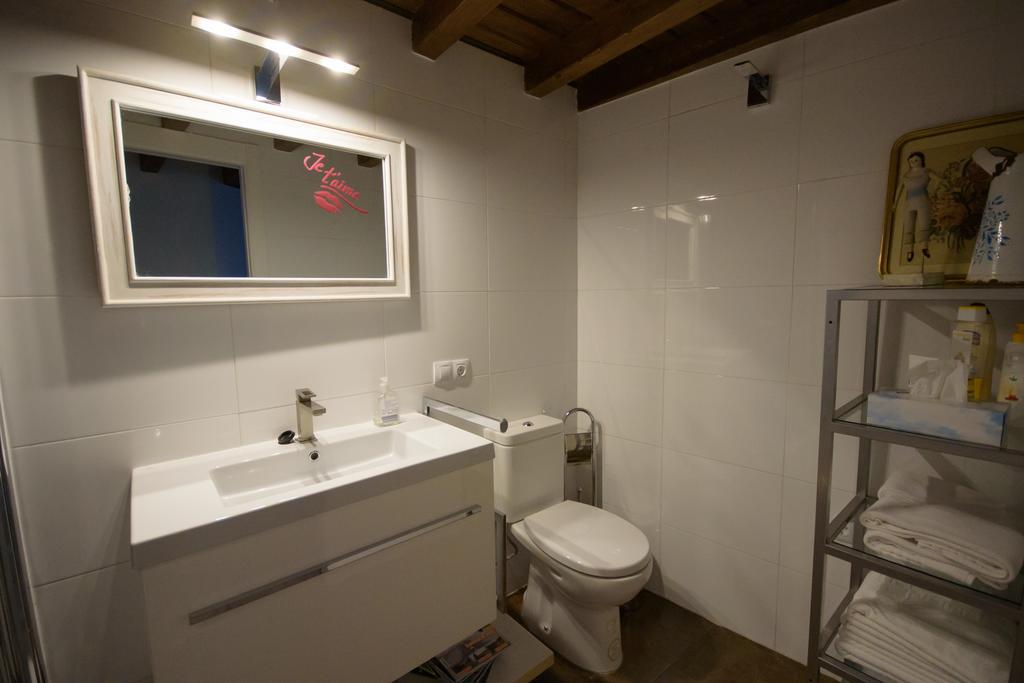 Pintores Rooms Apartamentos Turisticos Caces Esterno foto