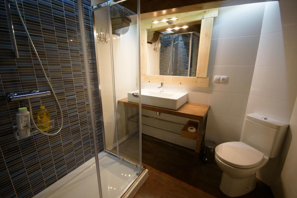 Pintores Rooms Apartamentos Turisticos Caces Esterno foto