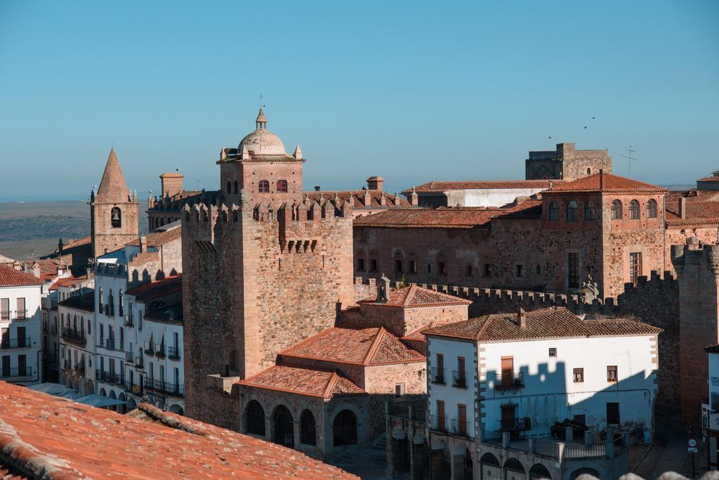 Pintores Rooms Apartamentos Turisticos Caces Esterno foto